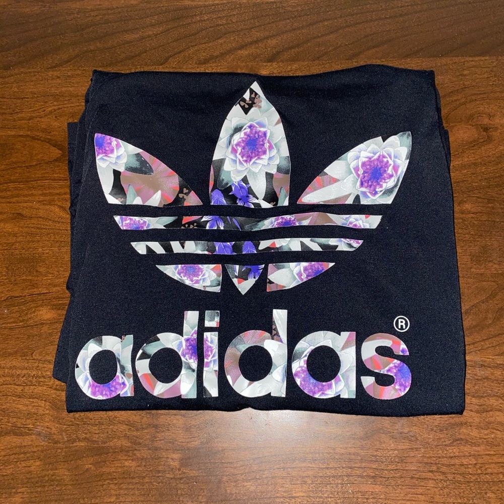 Adidas T-shirt